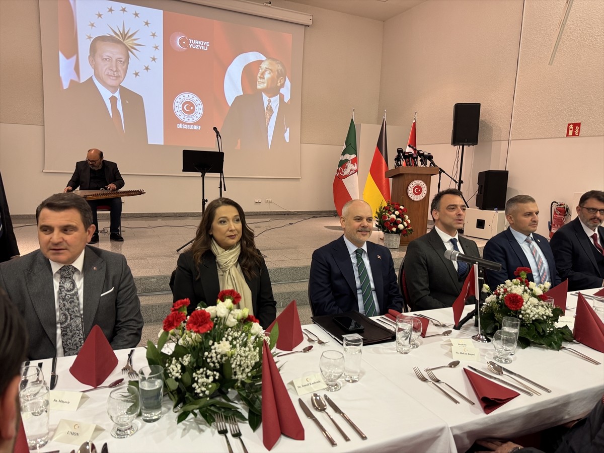 Cumhurbaşkanı Dış Politika ve Güvenlik Başdanışmanı Akif Çağatay Kılıç, Türkiye'nin Düsseldorf...