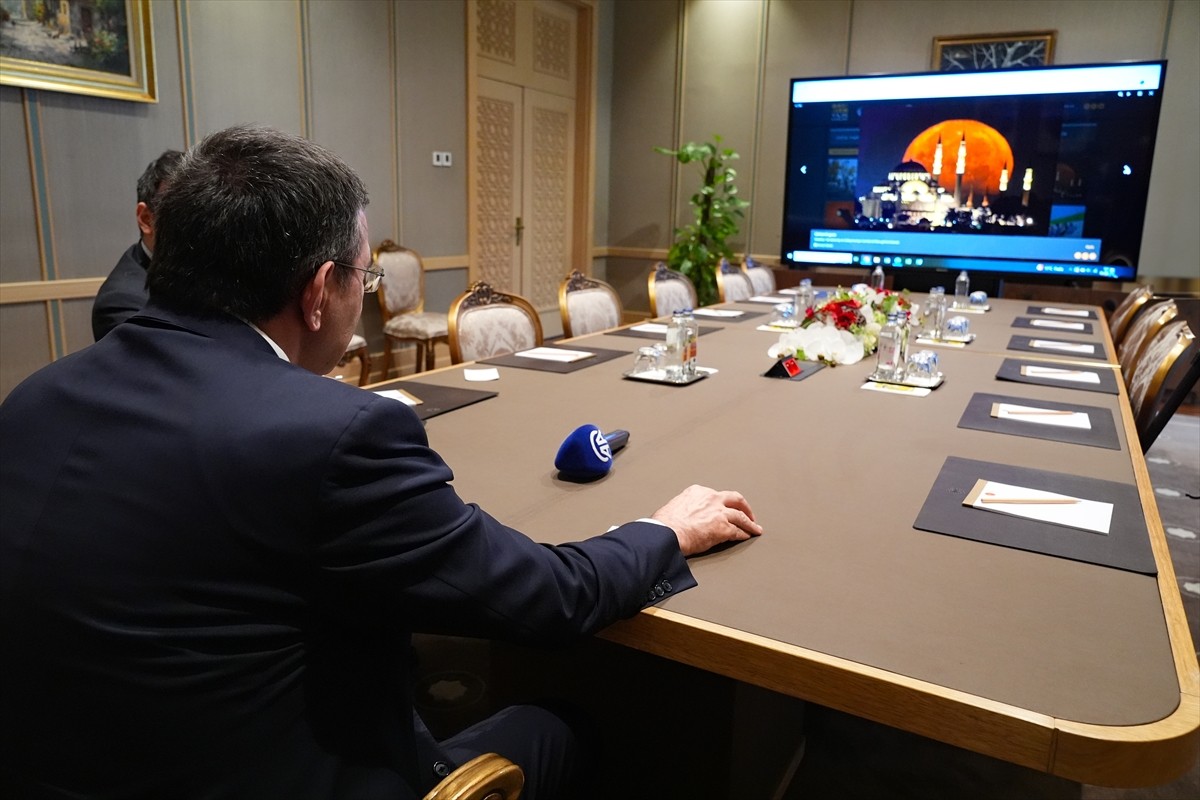 Cumhurbaşkanı Yardımcısı Cevdet Yılmaz, Anadolu Ajansının (AA) gözünden 2024'e damga vuran...