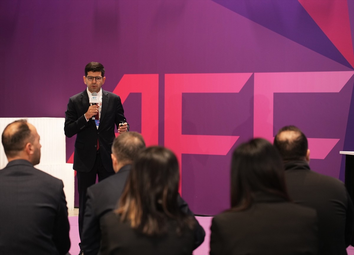 Cumhurbaşkanlığı Yatırım Ofisi Başkanı Ahmet Burak Dağlıoğlu, Hong Kong'da düzenlenen Asya Finans...