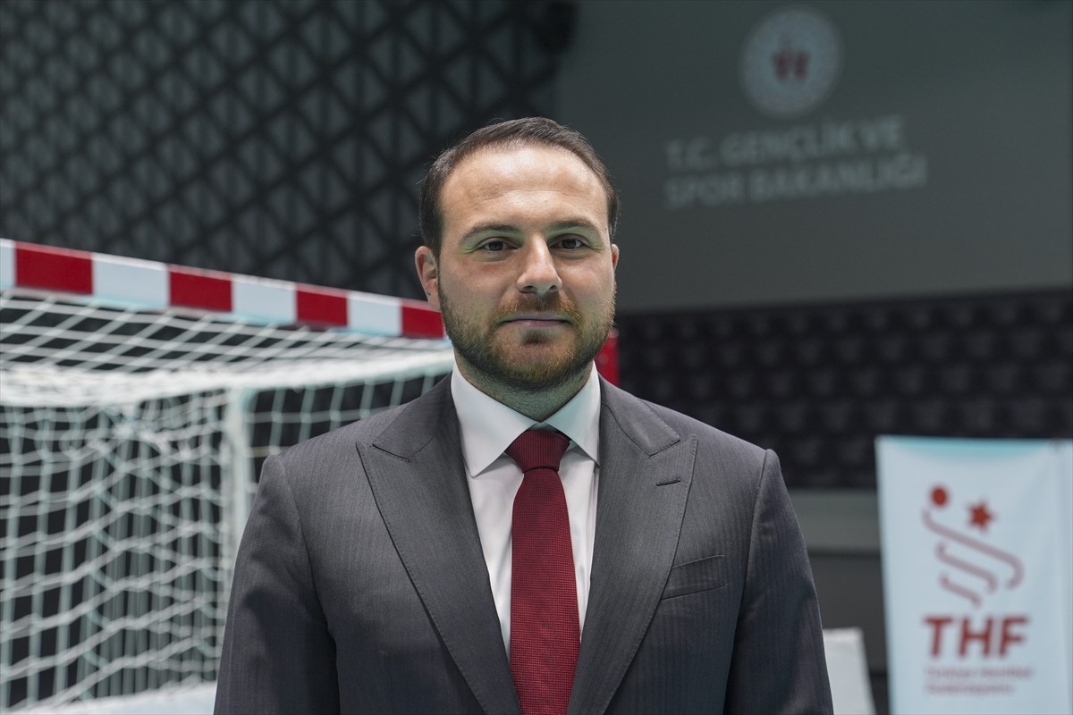 Federasyonun geçen yıl 27 Eylül'de yapılan genel kurulunda başkanlığa seçilen Türkiye Hentbol...