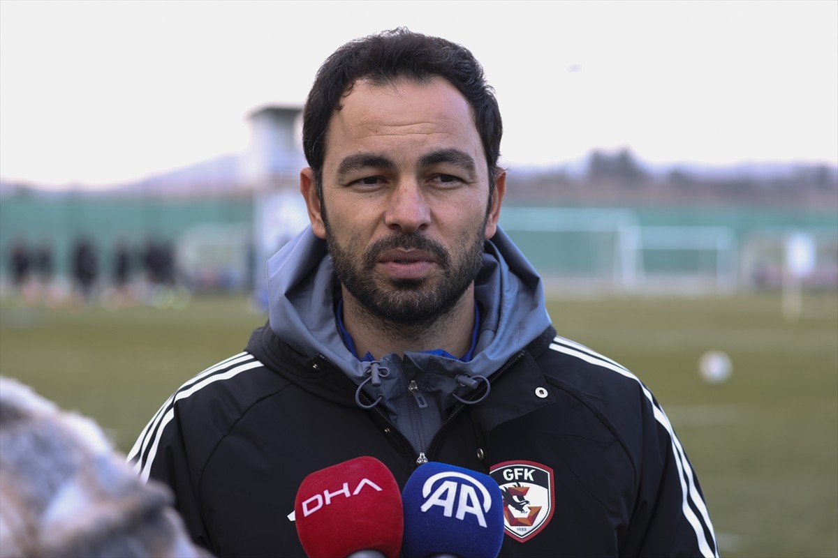 Gaziantep FK Teknik Direktörü Selçuk İnan (fotoğrafta), Trendyol Süper Lig'in 20. haftasında...