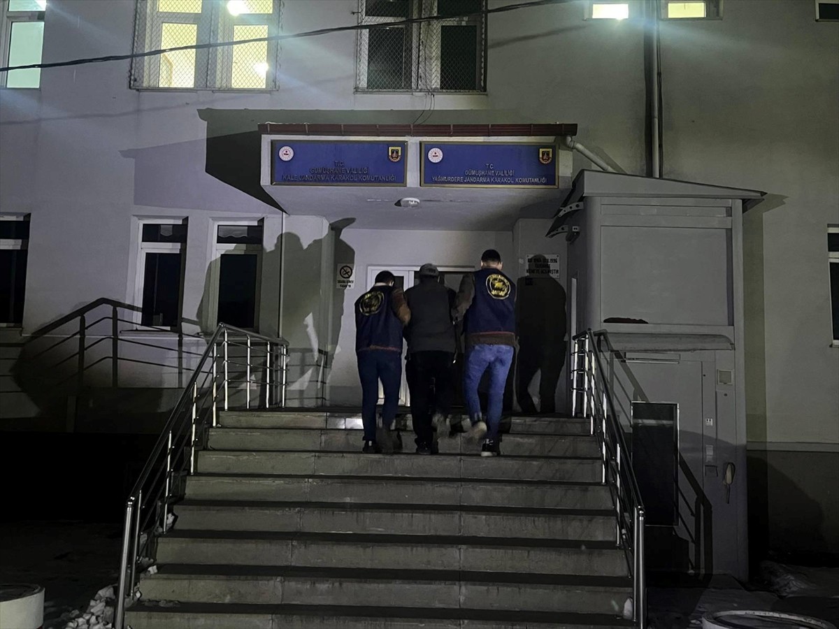 Gümüşhane'de hakkında çeşitli suçlardan yakalama kararı bulunan kişi tutuklandı.