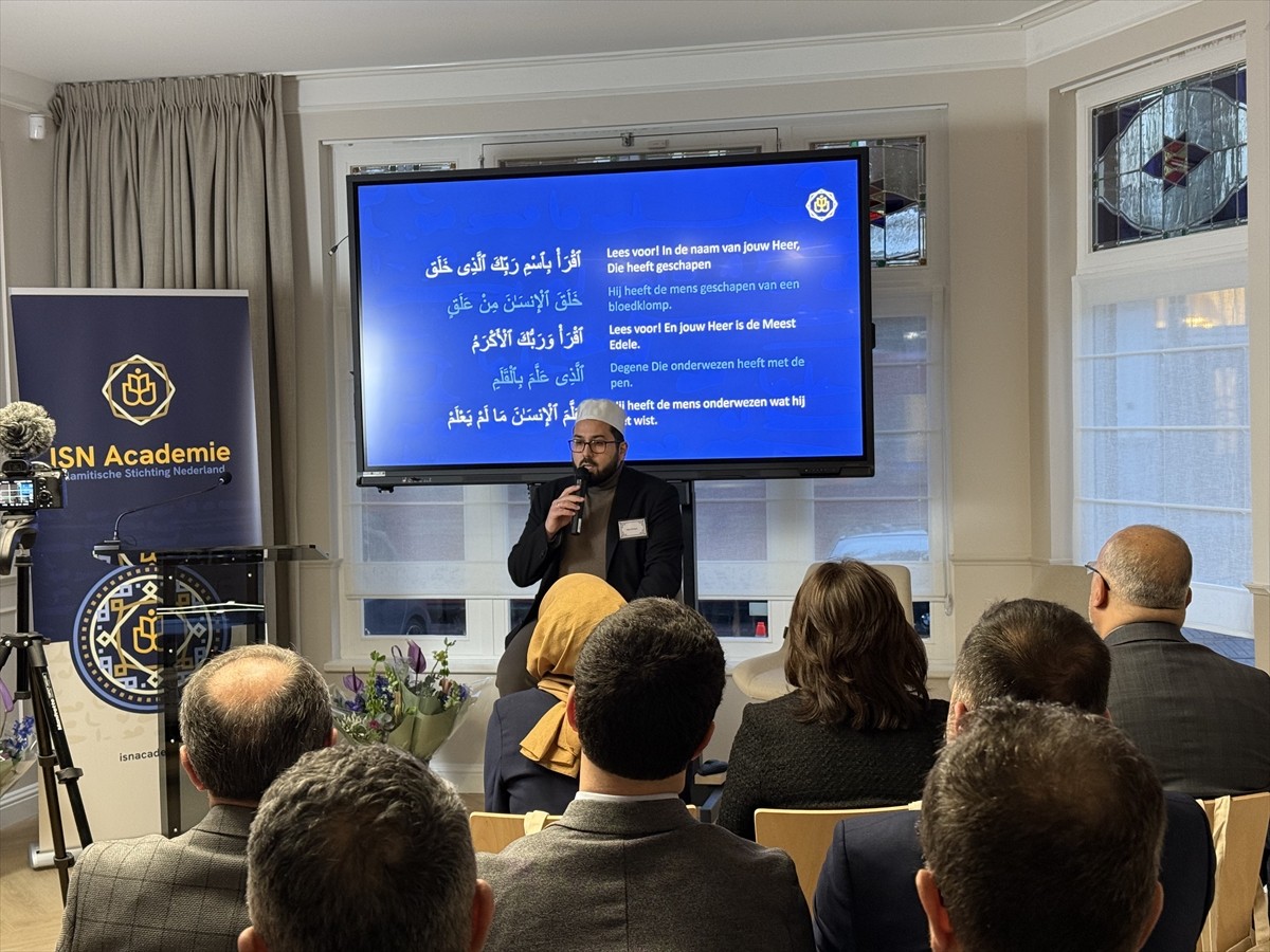 Hollanda Diyanet Vakfı (HDV) bünyesinde kurulan, İslami araştırmalar ve toplumsal araştırmalar ile...