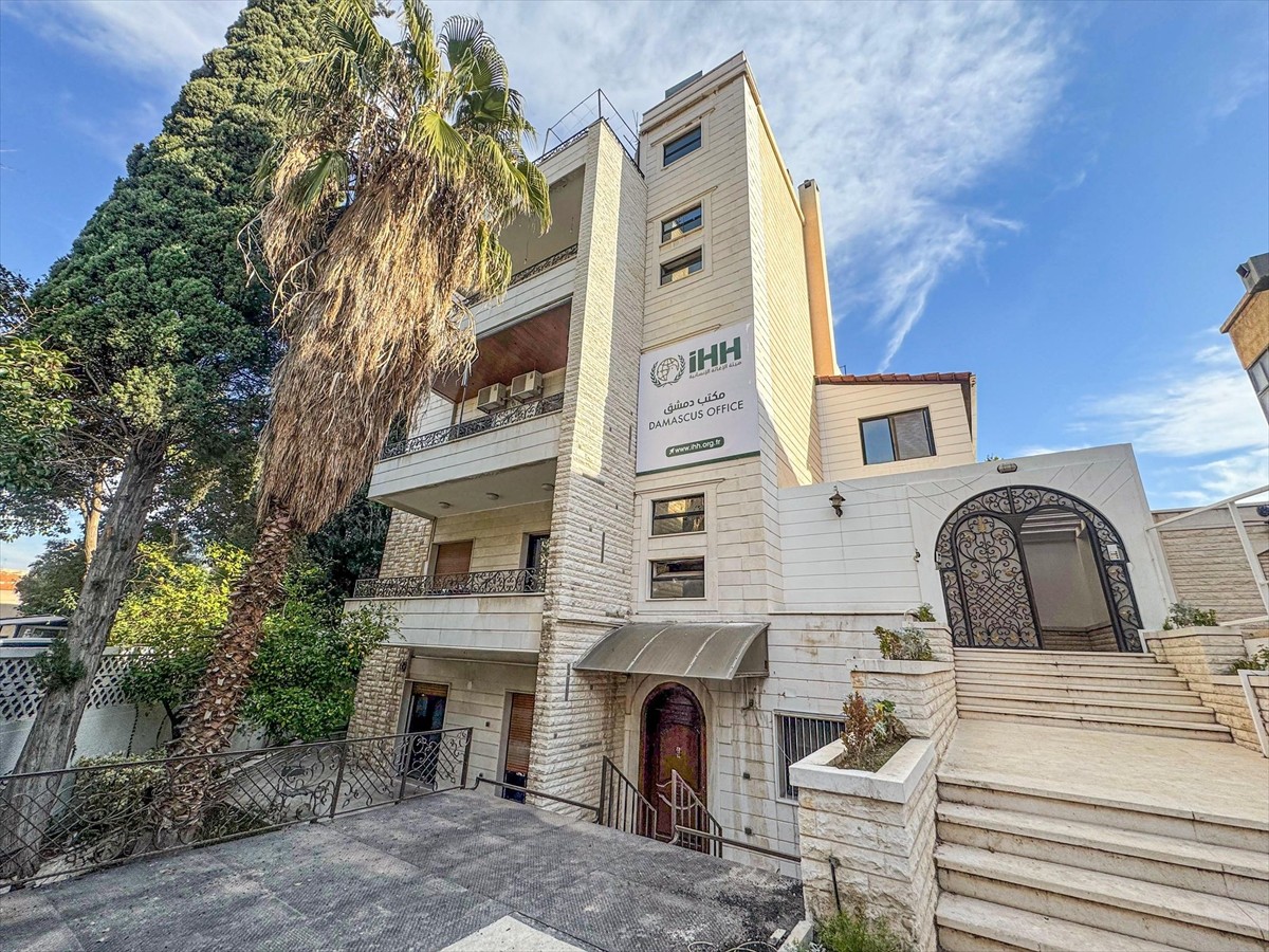 İnsan Hak ve Hürriyetleri (İHH) İnsani Yardım Vakfı, Suriye'deki çalışmalarını daha etkin ve geniş...