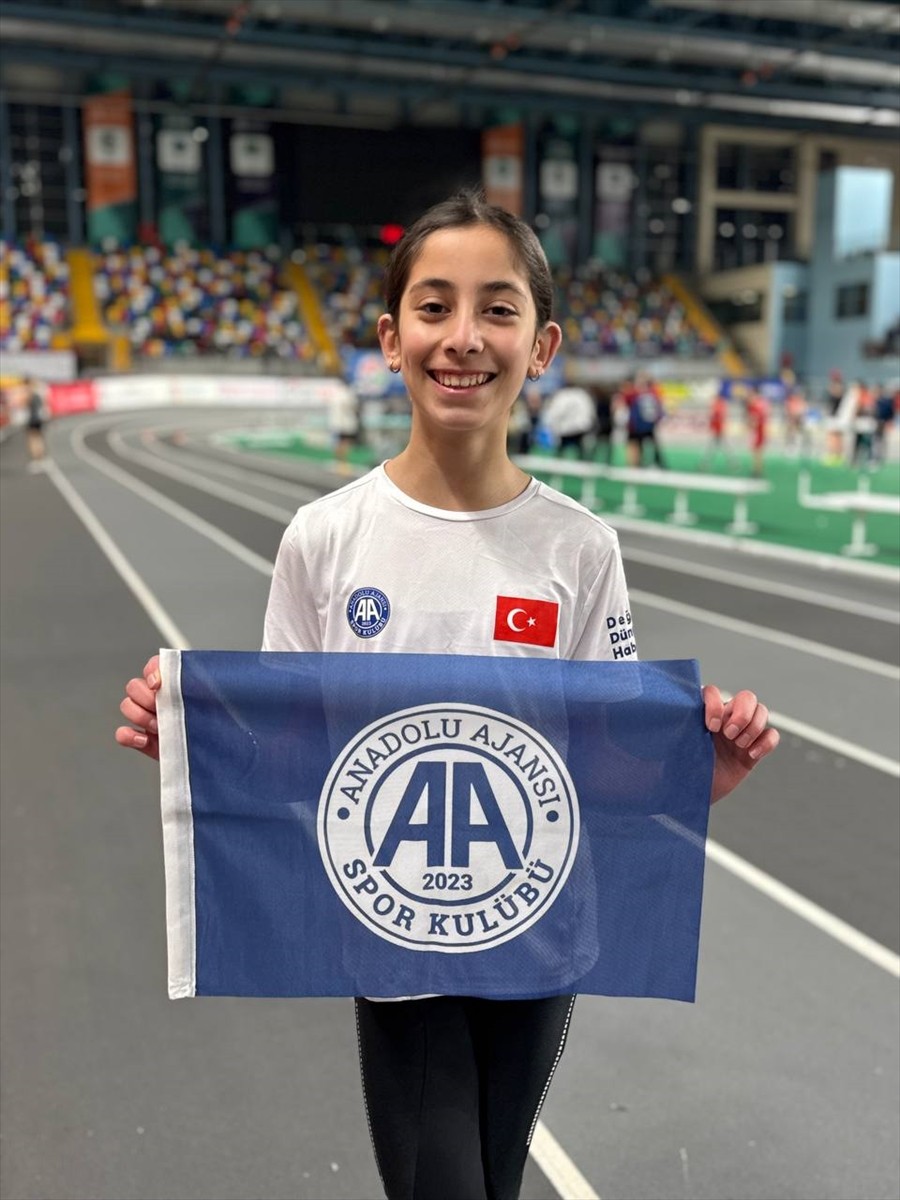 İstanbul'da Türkiye Atletizm Federasyonu (TAF) tarafından 14 ve 16 yaş altı atletizm salon il...