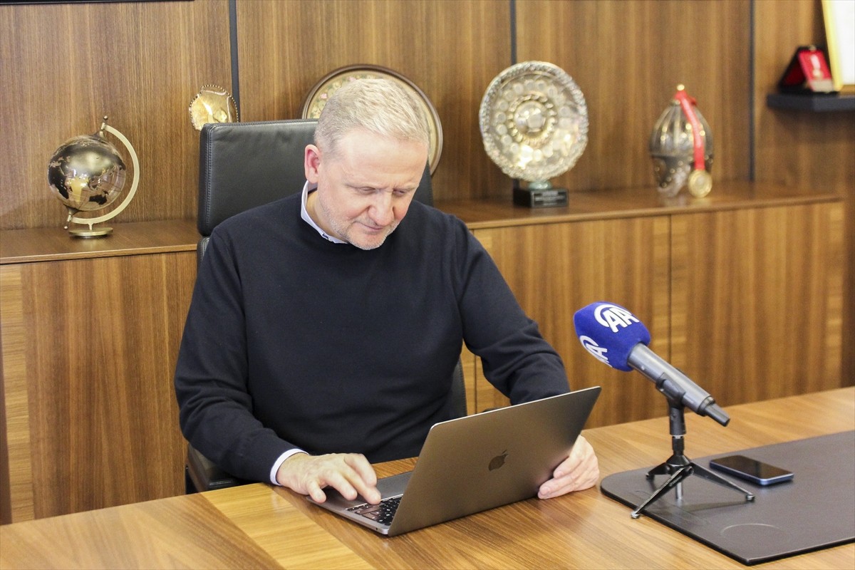 İstanbul Başakşehir Futbol Kulübü Başkanı Göksel Gümüşdağ, Anadolu Ajansının (AA) gözünden 2024'e...