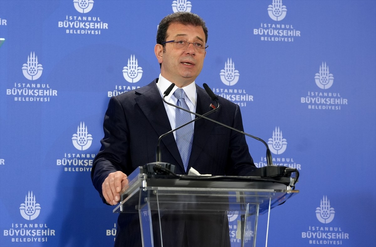 İstanbul Büyükşehir Belediye (İBB) Başkanı Ekrem İmamoğlu, İBB'nin Saraçhane'deki ana hizmet...
