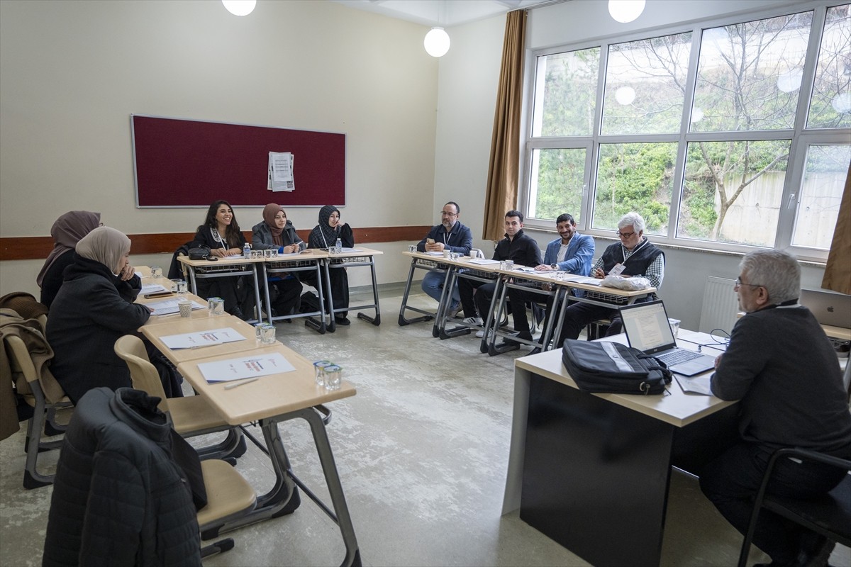 İstanbul İl Milli Eğitim Müdürlüğü tarafından, ÖNDER İmam Hatipliler Derneği ve İmam Hatip...