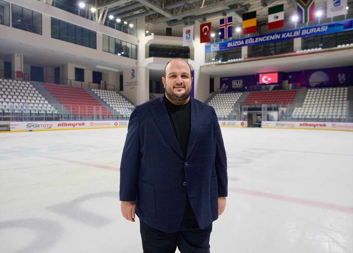 Kadınlar 18 Yaş Altı Buz Hokeyi Dünya Şampiyonası 2. Klasman B Grubu'ndaki ilk maçında Belçika'yı...