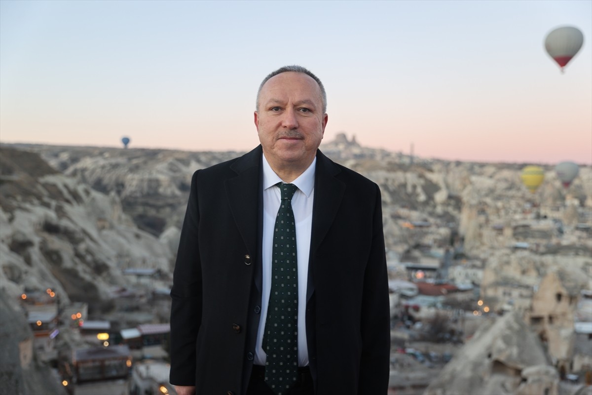 Kapadokya'da 2024'te konaklayan yerli ve yabancı turist sayısı önceki yıla göre yüzde 13,5 artarak...