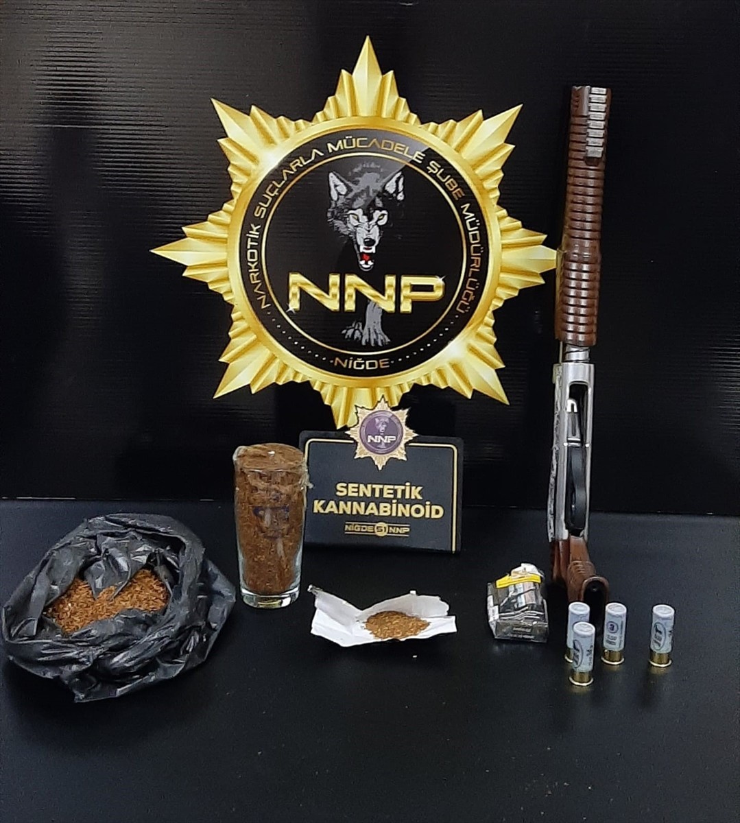 Niğde'de uyuşturucu operasyonlarında gözaltına alınan 8 şüpheliden 7'si tutuklandı. Zanlıların...