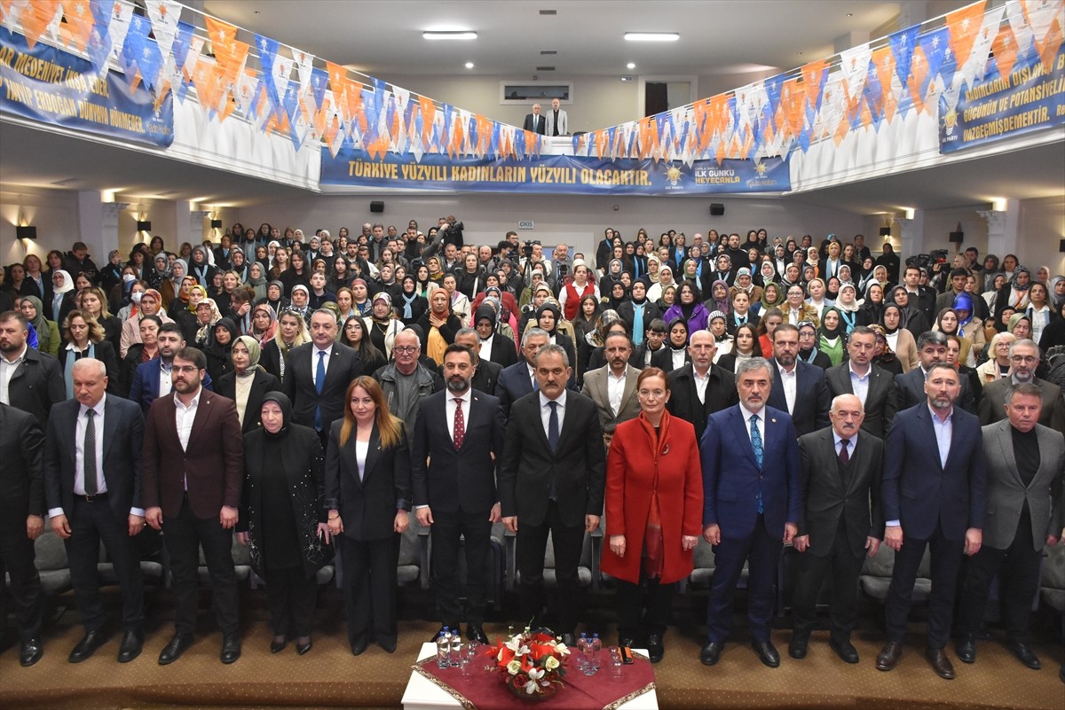 Ordu'da, AK Parti İl Kadın Kolları 7. Olağan Kongresi gerçekleştirildi. Atatürk Kültür Merkezi'nde...