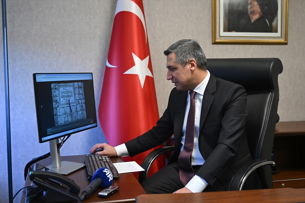 Özelleştirme İdaresi Başkanı (ÖİB) Bekir Emre Haykır, Anadolu Ajansının (AA) gözünden 2024'e damga...