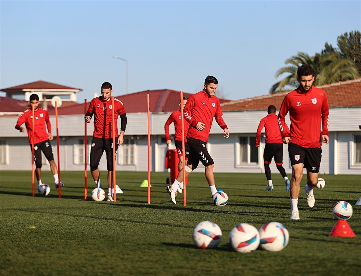 Reeder Samsunspor, Trendyol Süper Lig'in 19. haftasında Bellona Kayserispor ile oynayacağı maçın...