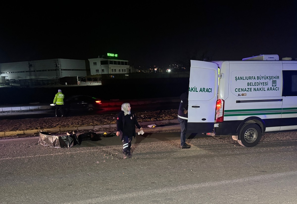 Şanlıurfa'nın Eyyübiye ilçesinde otomobilin çarptığı yaya hayatını kaybetti.
