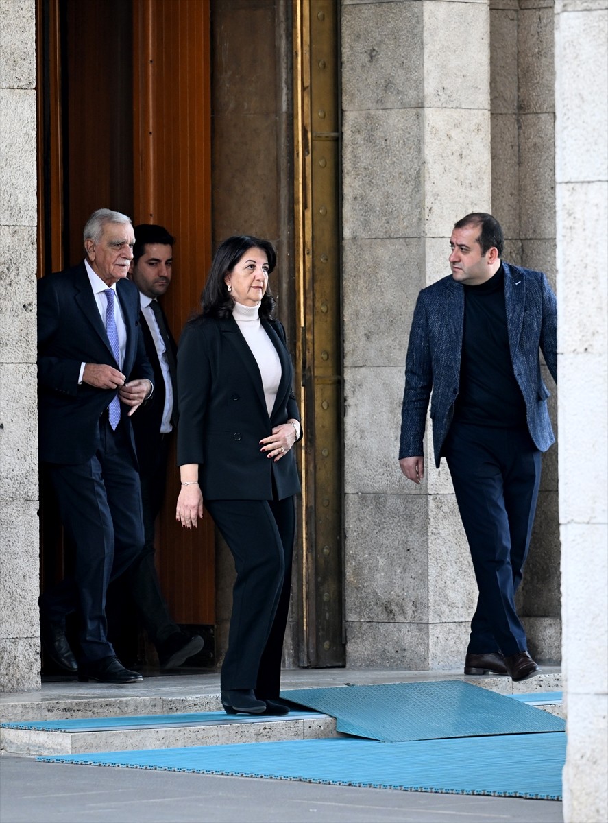 TBMM Başkanı Numan Kurtulmuş, DEM Parti heyetini kabul etti. Meclis'te gerçekleşen kabule, DEM...