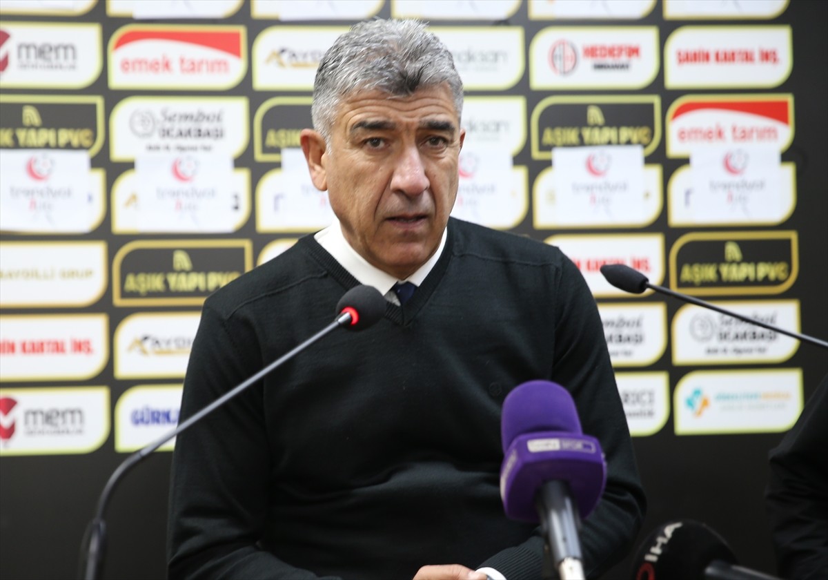 Trendyol 1. Lig'in 20. haftasında MKE Ankaragücü'ne 1-0 yenilen Şanlıurfaspor'da teknik direktör...