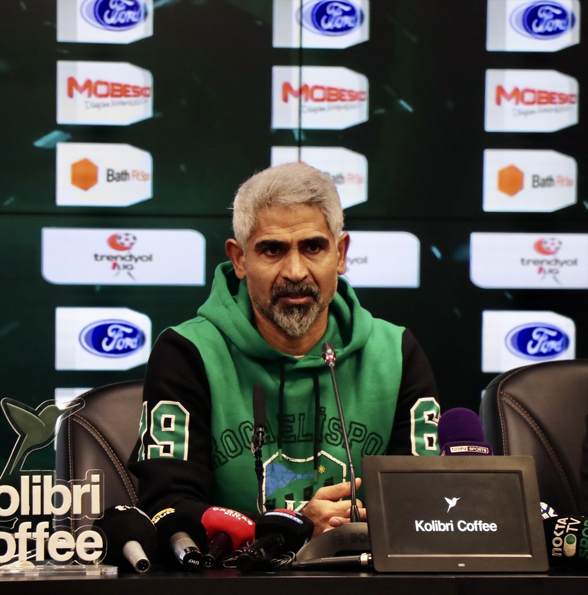 Trendyol 1. Lig'in 21. haftası açılış maçında Kocaelispor ile Siltaş Yapı Pendikspor, Yıldız...