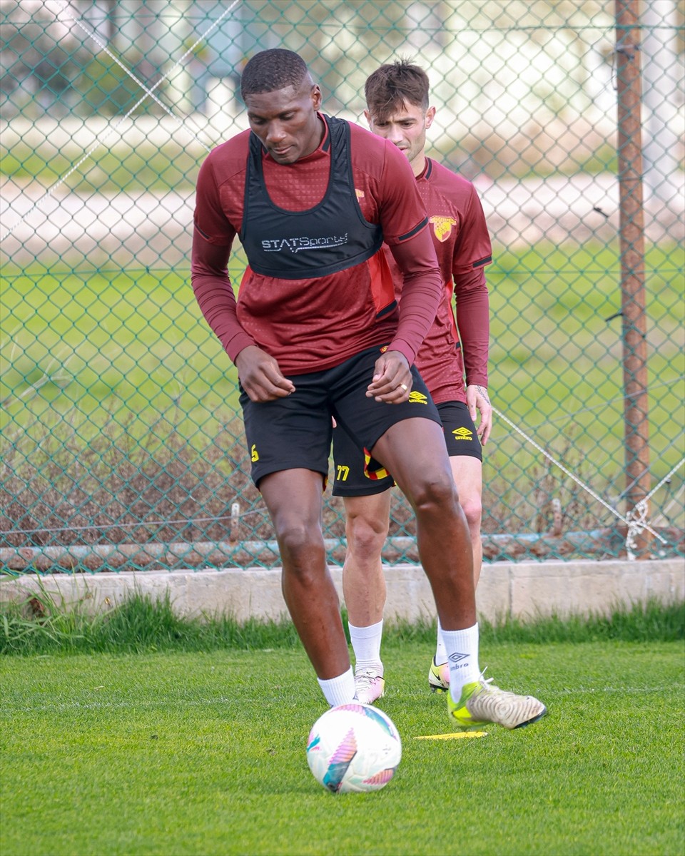 Trendyol Süper Lig'in 22. haftasında Corendon Alanyaspor ile karşılaşacak Göztepe, maçın...