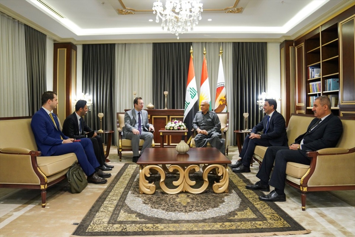 Türkiye'nin Erbil Başkonsolosu Erman Topçu, Irak Kürt Bölgesel Yönetimi (IKBY) Başkan Yardımcısı...