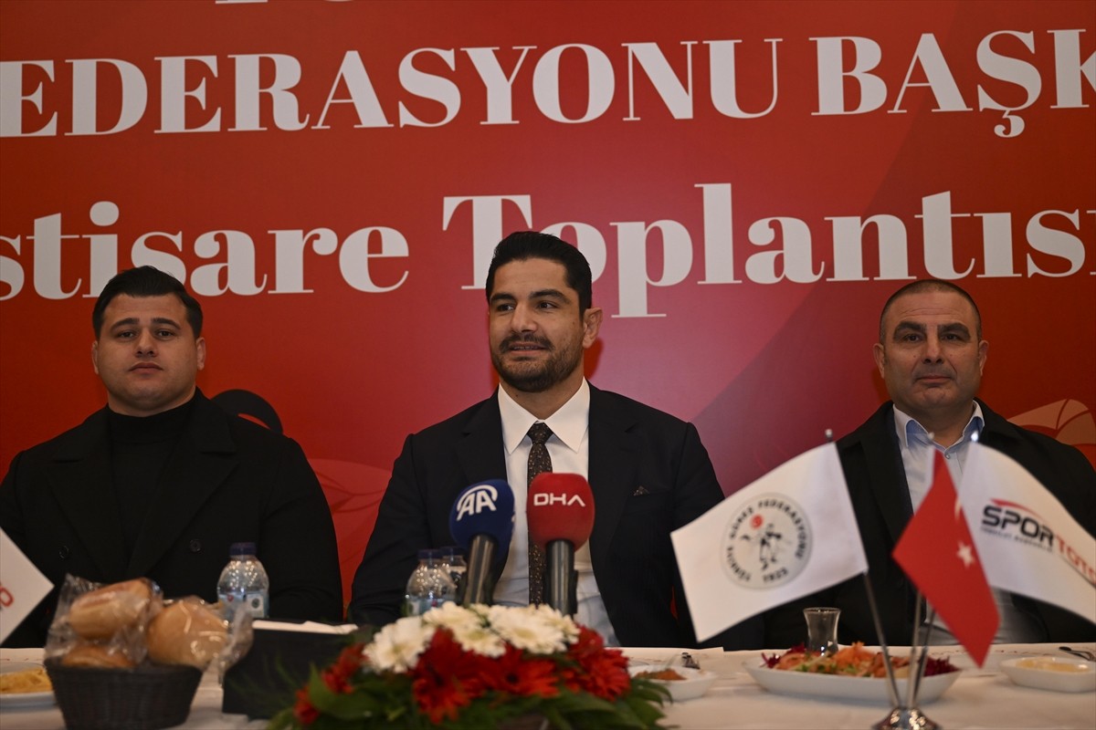 Türkiye Güreş Federasyonu, Ankara'da yarın başlayacak Türkiye Şampiyonası öncesi istişare...