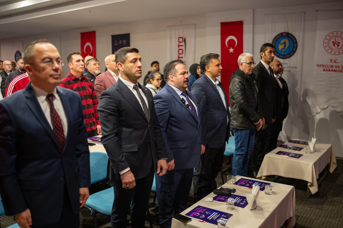 Türkiye İşitme Engelliler Federasyonu, Japonya'nın başkenti Tokyo'da kasım ayında düzenlenecek...