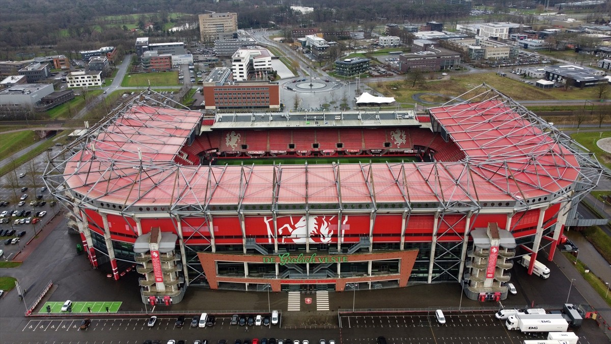 UEFA Avrupa Ligi'nin 8. ve son haftasında Beşiktaş'ı konuk edecek Hollanda temsilcisi Twente'nin...