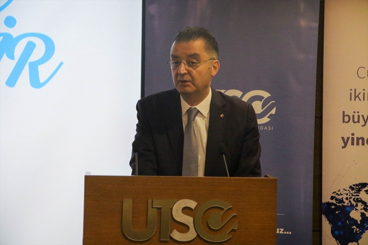 Uşak'ta "Ege İhracatçıları Buluşmaları" programı gerçekleştirildi.