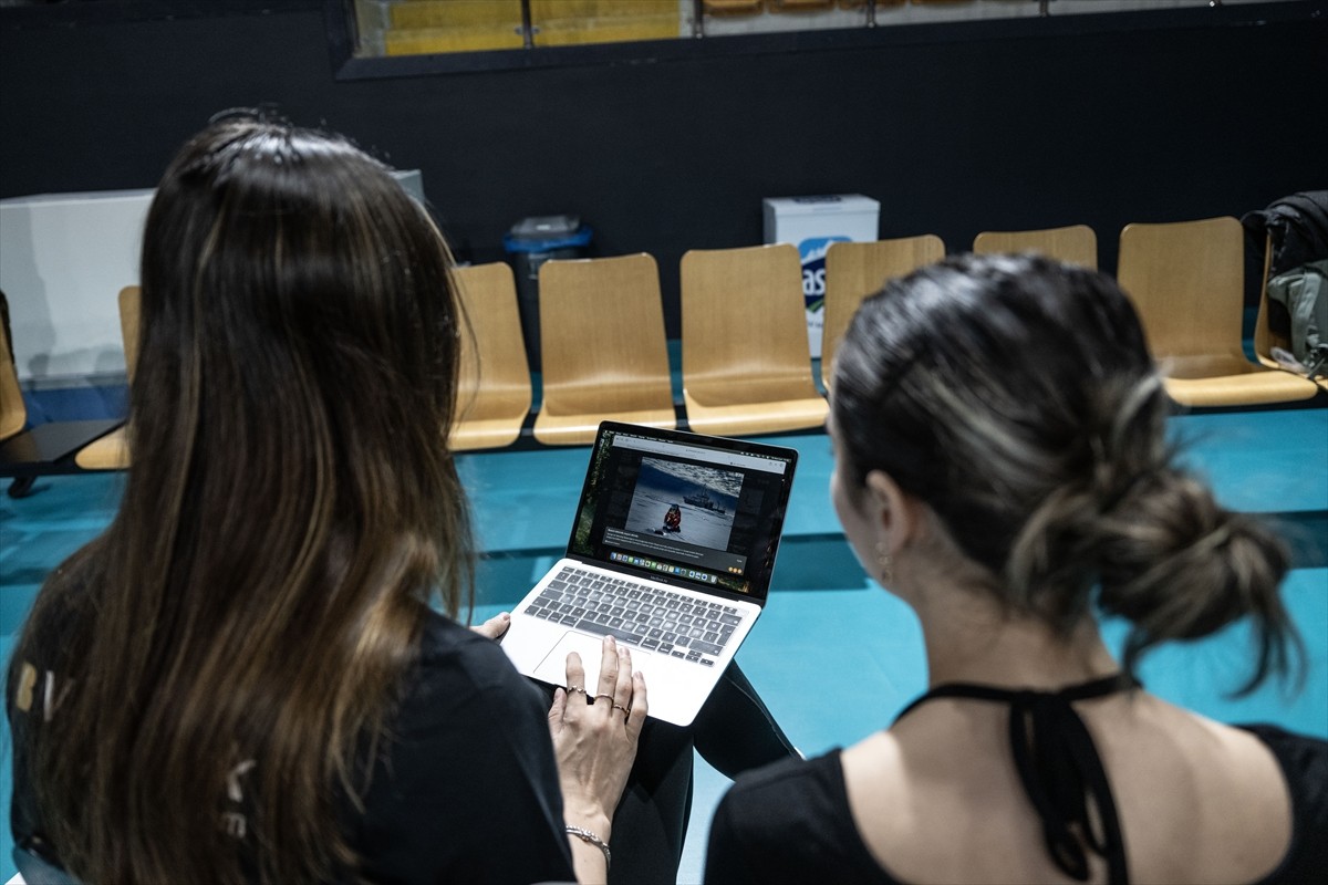 VakıfBank Kadın Voleybol Takımı'nın milli oyuncusu Zehra Güneş, Anadolu Ajansının (AA) gözünden...