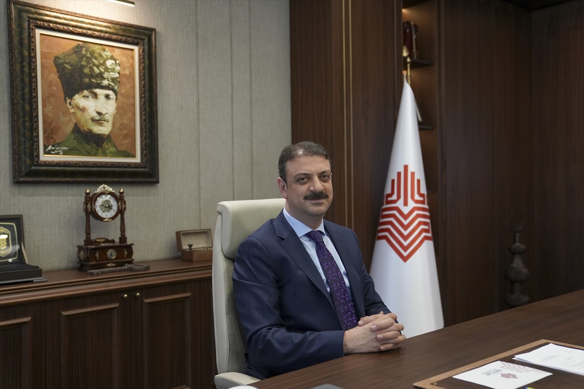 Vakıflar Genel Müdürü Sinan Aksu, Anadolu Ajansının (AA) gözünden 2024'e damga vuran olaylar ile...