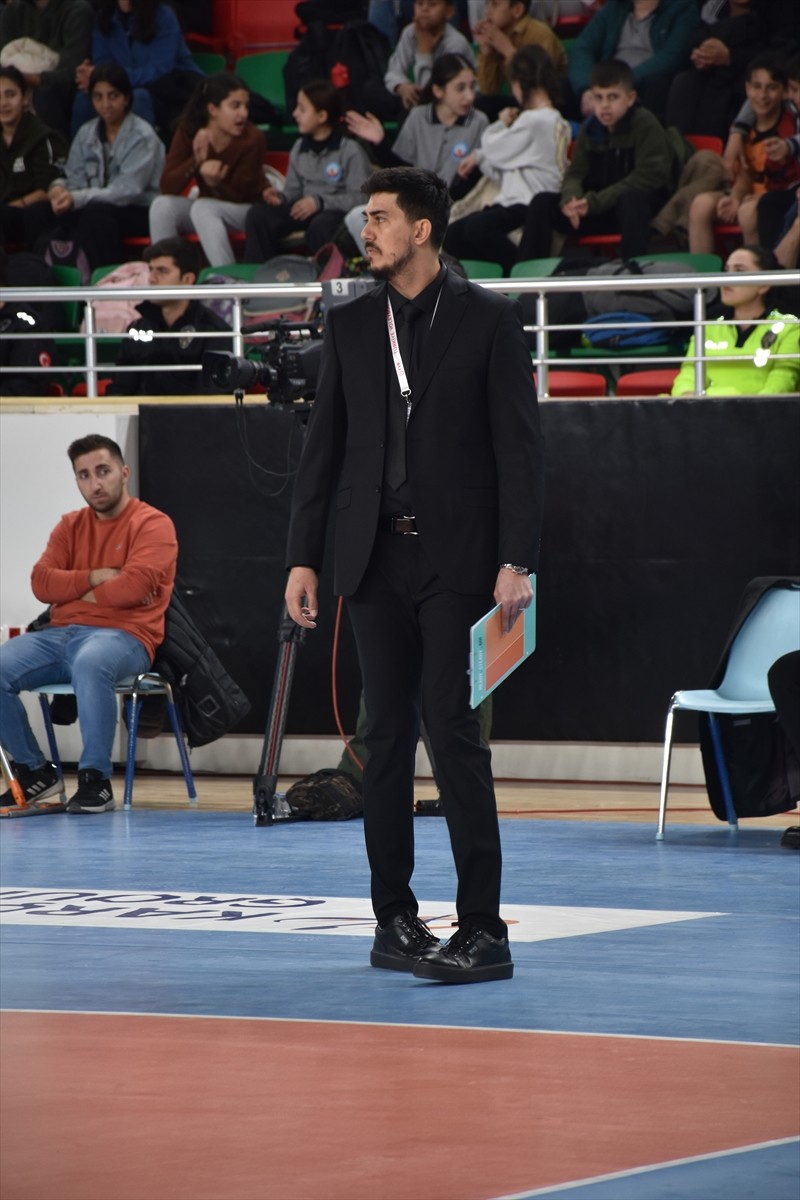 Voleybol SMS Global Efeler Ligi'nin 15. hafta mücadelesinde Rams Global Cizre Belediyespor ile...