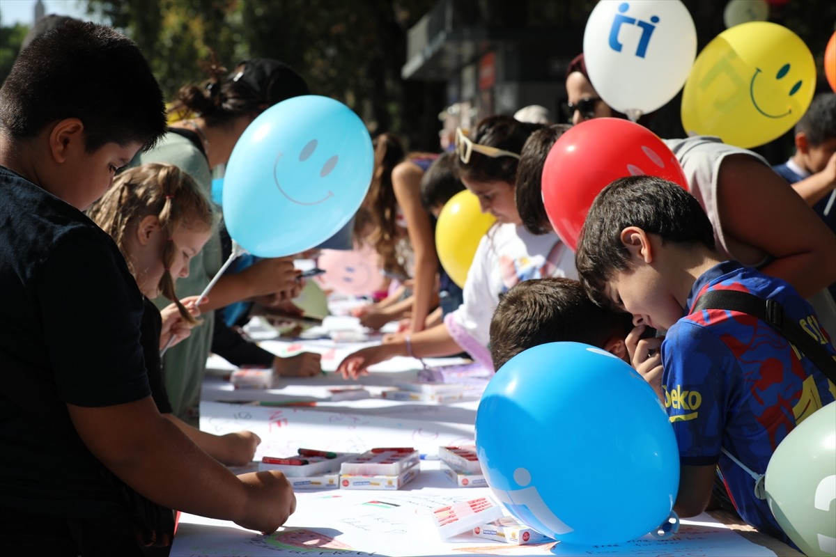 Yetim Vakfı, 2024'te 35 ülkede gerçekleştirdiği faaliyetleriyle 2 milyondan fazla kişiye yardım...