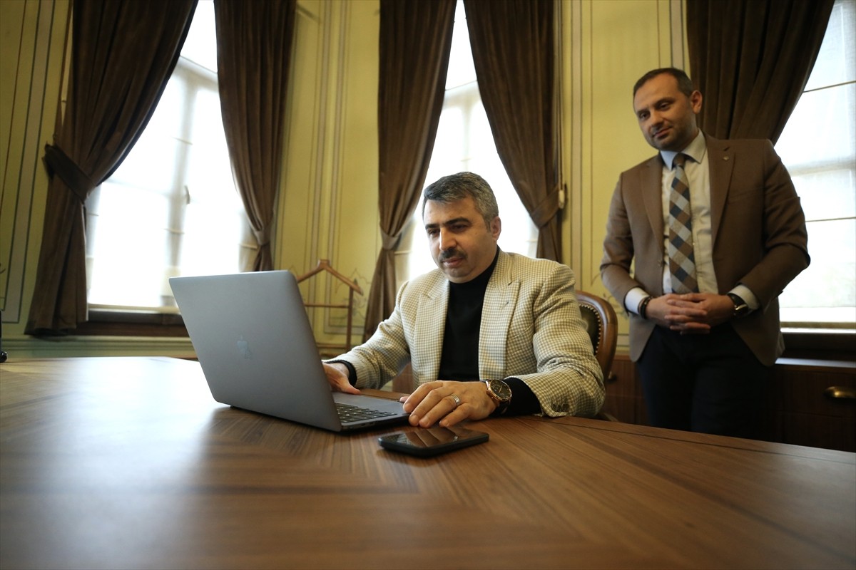 Yıldırım Belediye Başkanı Oktay Yılmaz, Anadolu Ajansının (AA) gözünden 2024'e damga vuran...