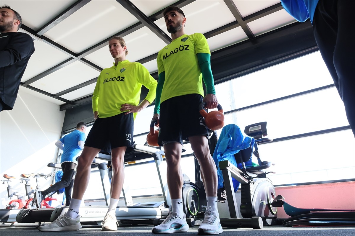 Alagöz Holding Iğdır FK, Trendyol 1. Lig'in 26. haftasındaki Erzurumspor maçının hazırlıklarına...