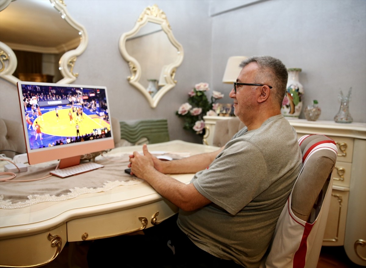 Alperen Şengün'ü basketbola kazandıran antrenör Salim Taslı, Amerikan Basketbol Ligi (NBA) 2025...