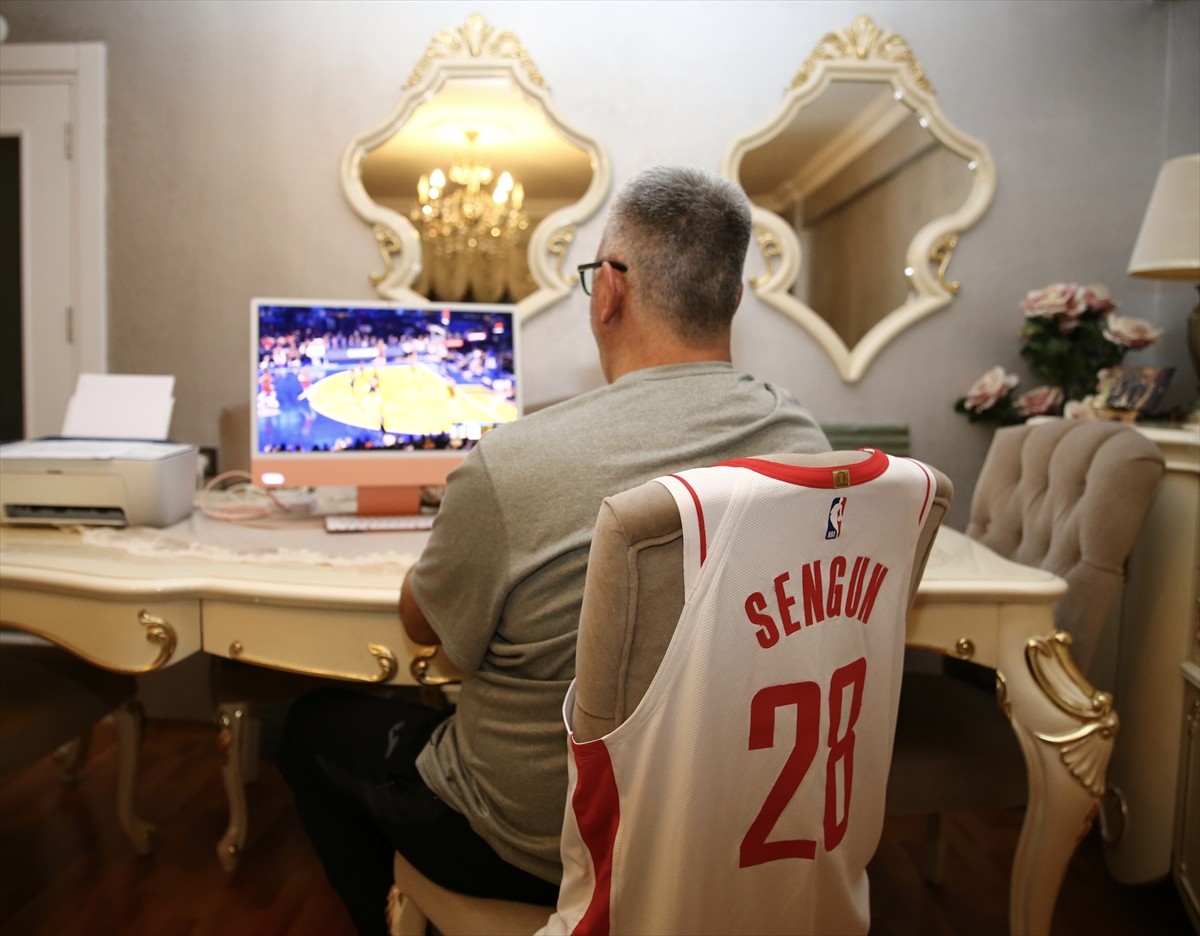 Alperen Şengün'ü basketbola kazandıran antrenör Salim Taslı, Amerikan Basketbol Ligi (NBA) 2025...