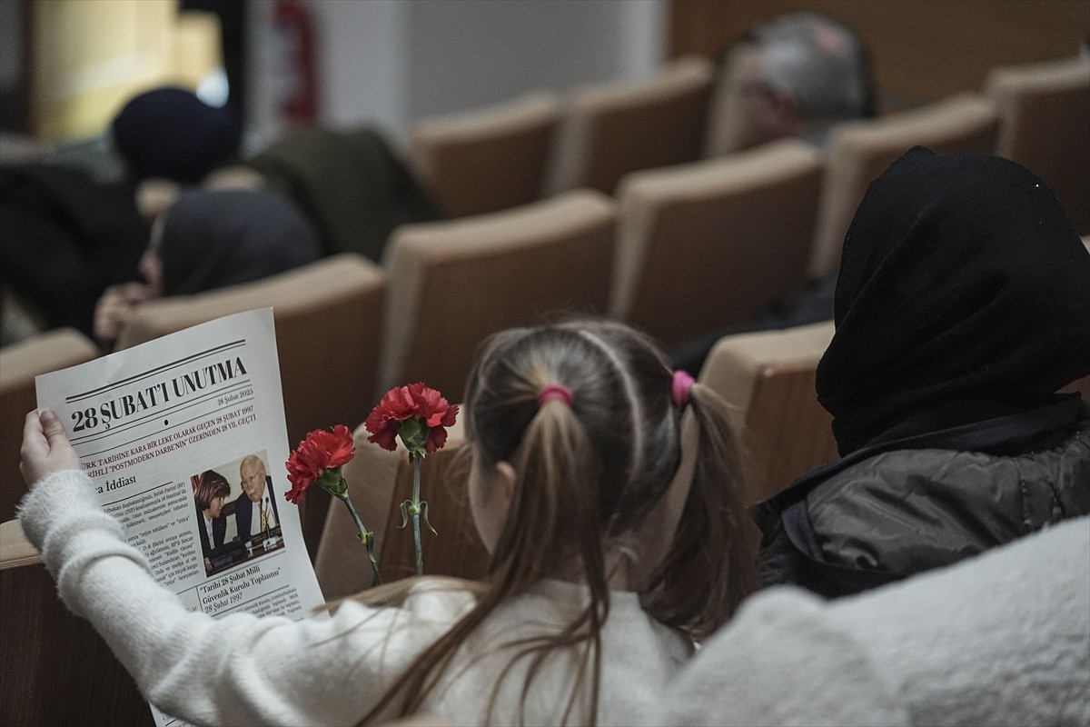 Başkentte, 28 Şubat Hakların İadesi Platformu ve Önder Ankara İmam Hatipliler Derneğince, "28....