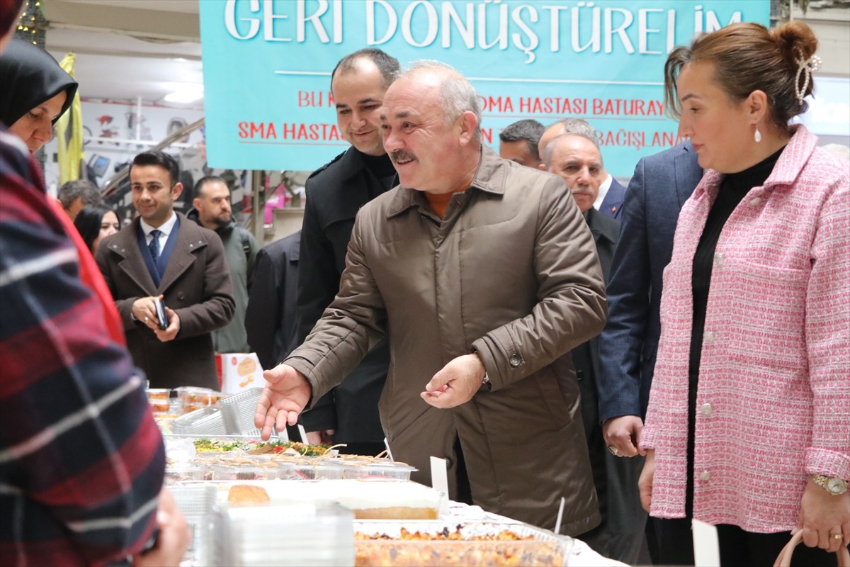 Çankırılı kadınların israfın önüne geçmek için başlattıkları proje kapsamında, bayat ekmeklerden...