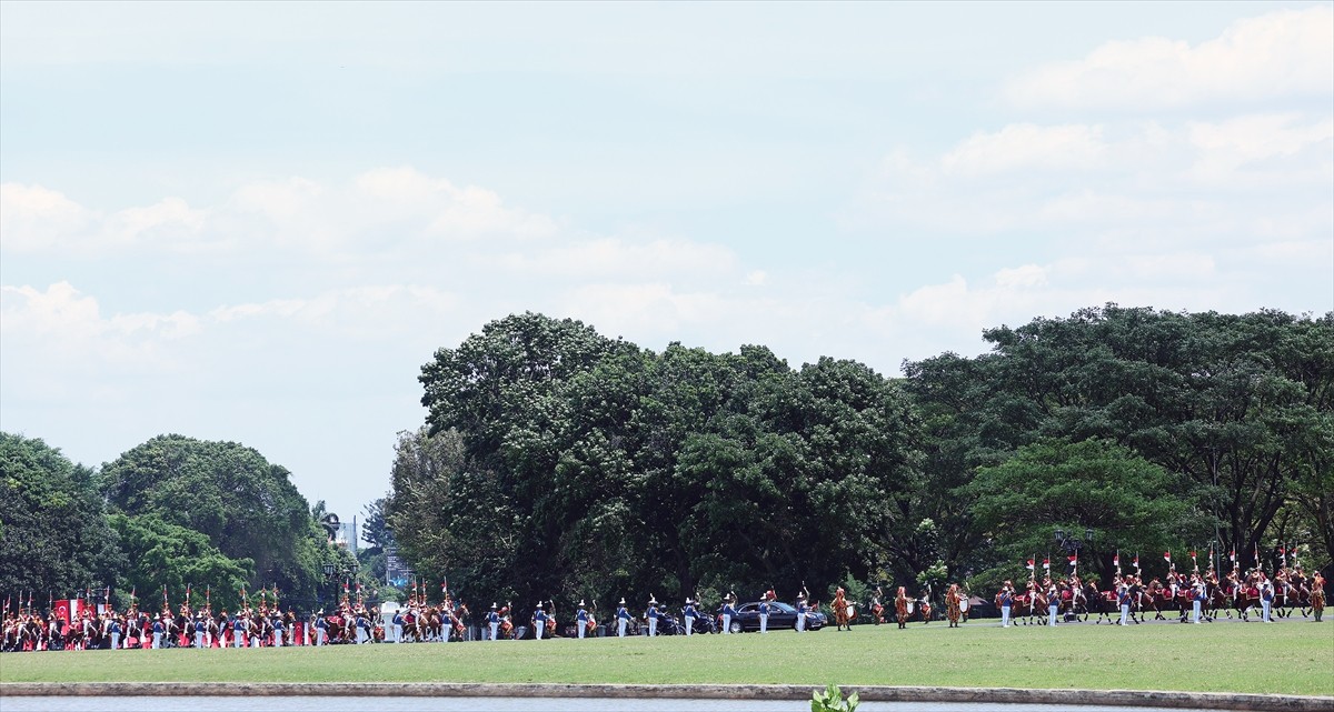 Cumhurbaşkanı Recep Tayyip Erdoğan, resmi ziyarette bulunduğu Endonezya'nın Bogor şehrinde...