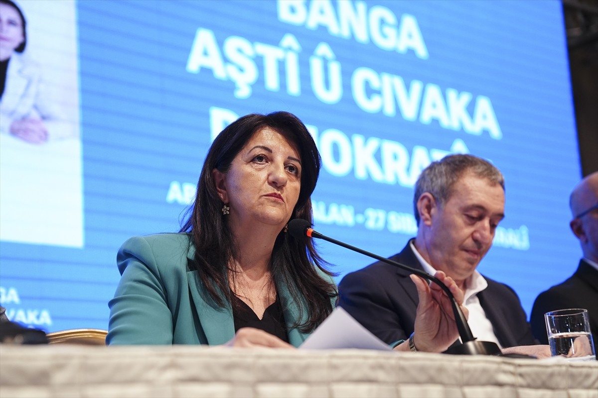 DEM Parti İmralı heyeti, İmralı&#039;ya gerçekleştirdikleri üçüncü ziyaretin ardından terör örgütü PKK...