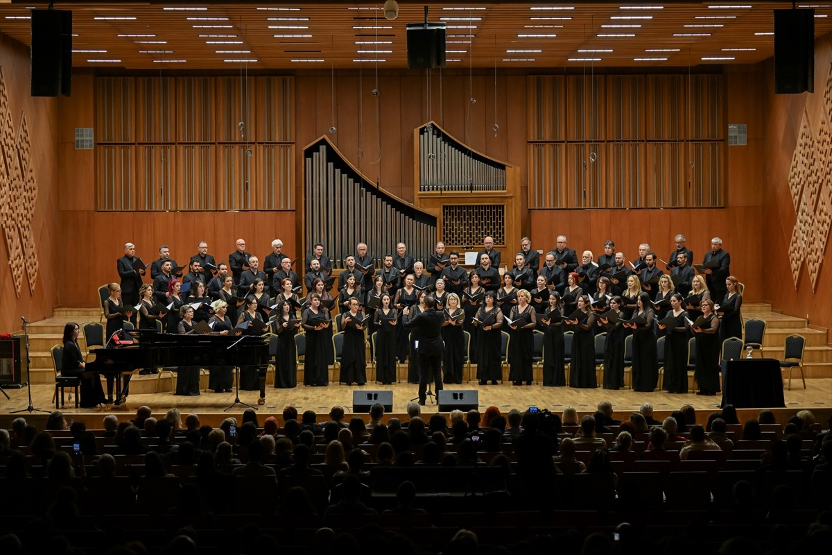 Devlet Çoksesli Çocuk Korosu, 6 Şubat 2023'te yaşanan Kahramanmaraş merkezli depremlerde yaşamını...