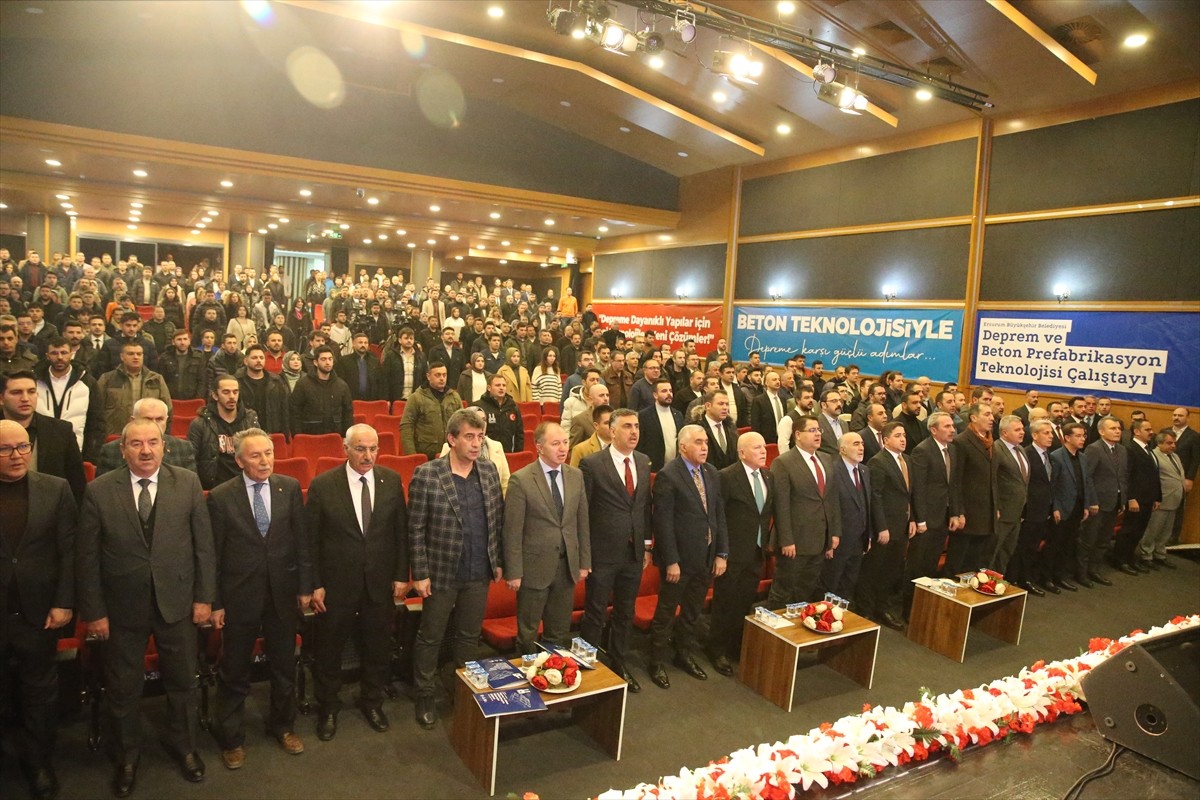 Erzurum'da düzenlenen Deprem ve Beton Prefabrikasyon Teknolojisi Çalıştayı'nda depreme dayanıklı...