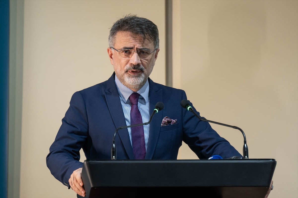 Fatih Sultan Mehmet Vakıf Üniversitesince, medeniyetin temel taşlarından biri olan vakıf konusunu...