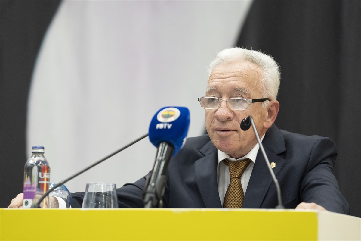  Fenerbahçe Kulübü Yüksek Divan Kurulu (YDK) toplantısı Kalamış'ta bulunan Fenerbahçe Faruk Ilgaz...