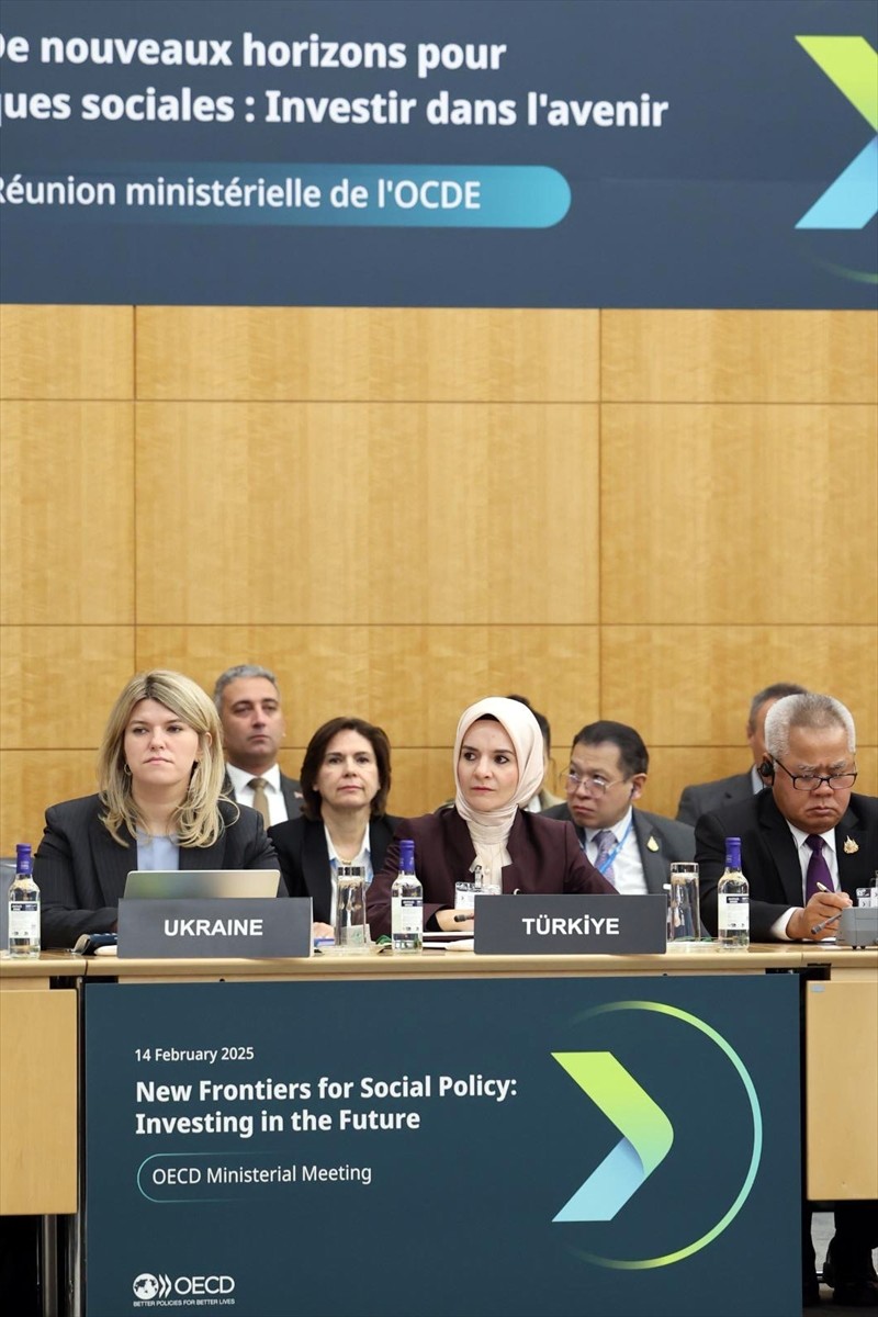 Fransa'nın başkenti Paris'teki Ekonomik İşbirliği ve Kalkınma Örgütünde (OECD), Portekiz ve...