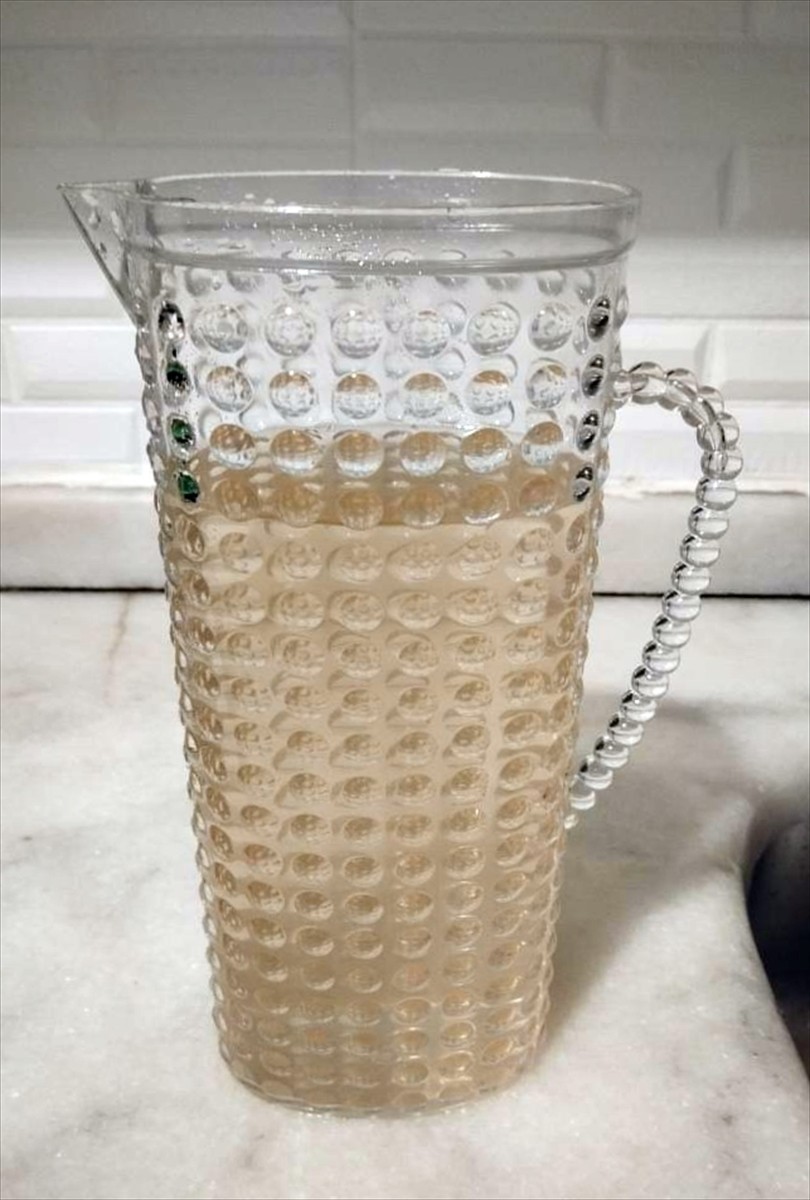 İstanbul'da birçok ilçede musluklardan akan kirli su, vatandaşların tepkisine yol açtı. Bazı...