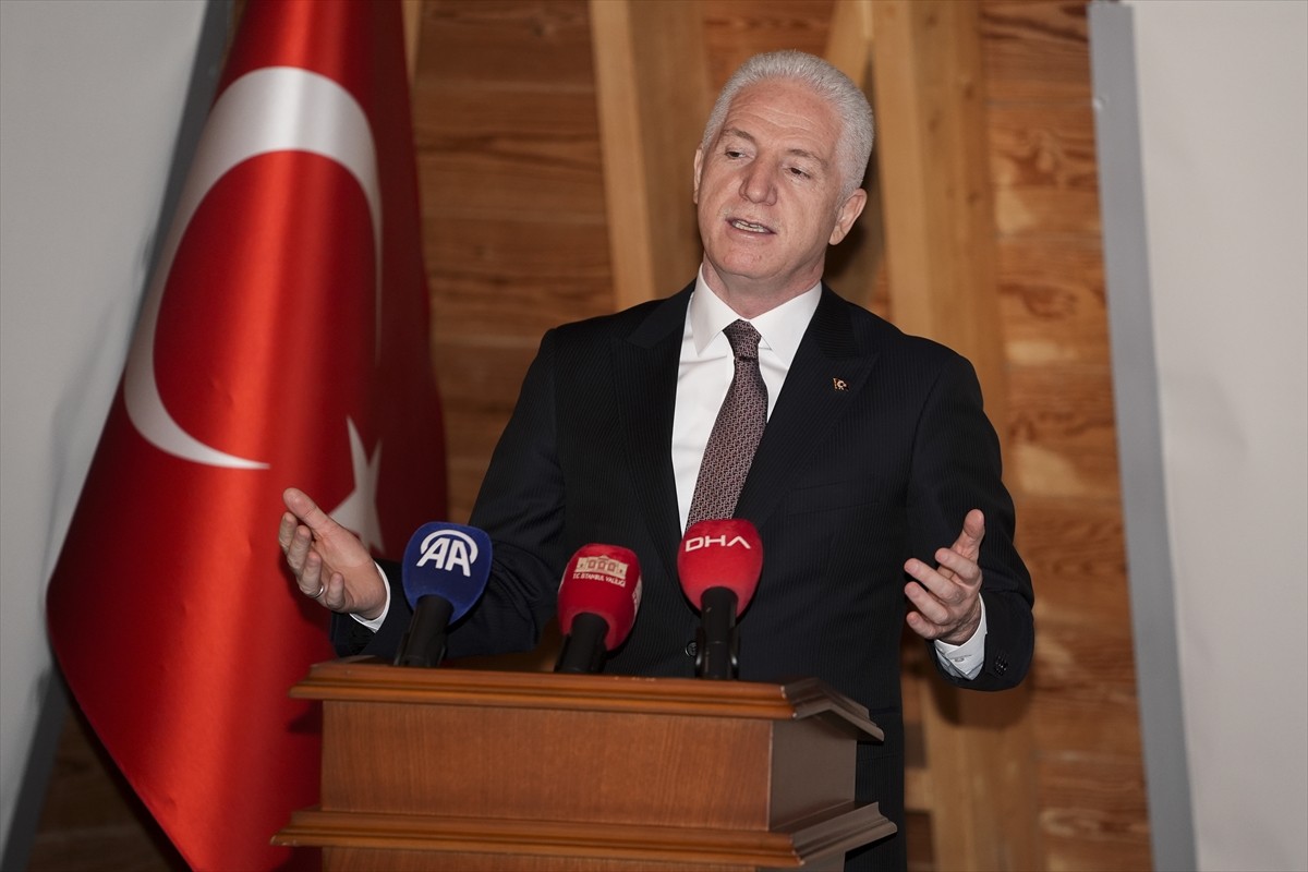 İstanbul Valiliği, İbn Haldun Üniversitesi ve İstanbul Çocukları Vakfı işbirliğinde...