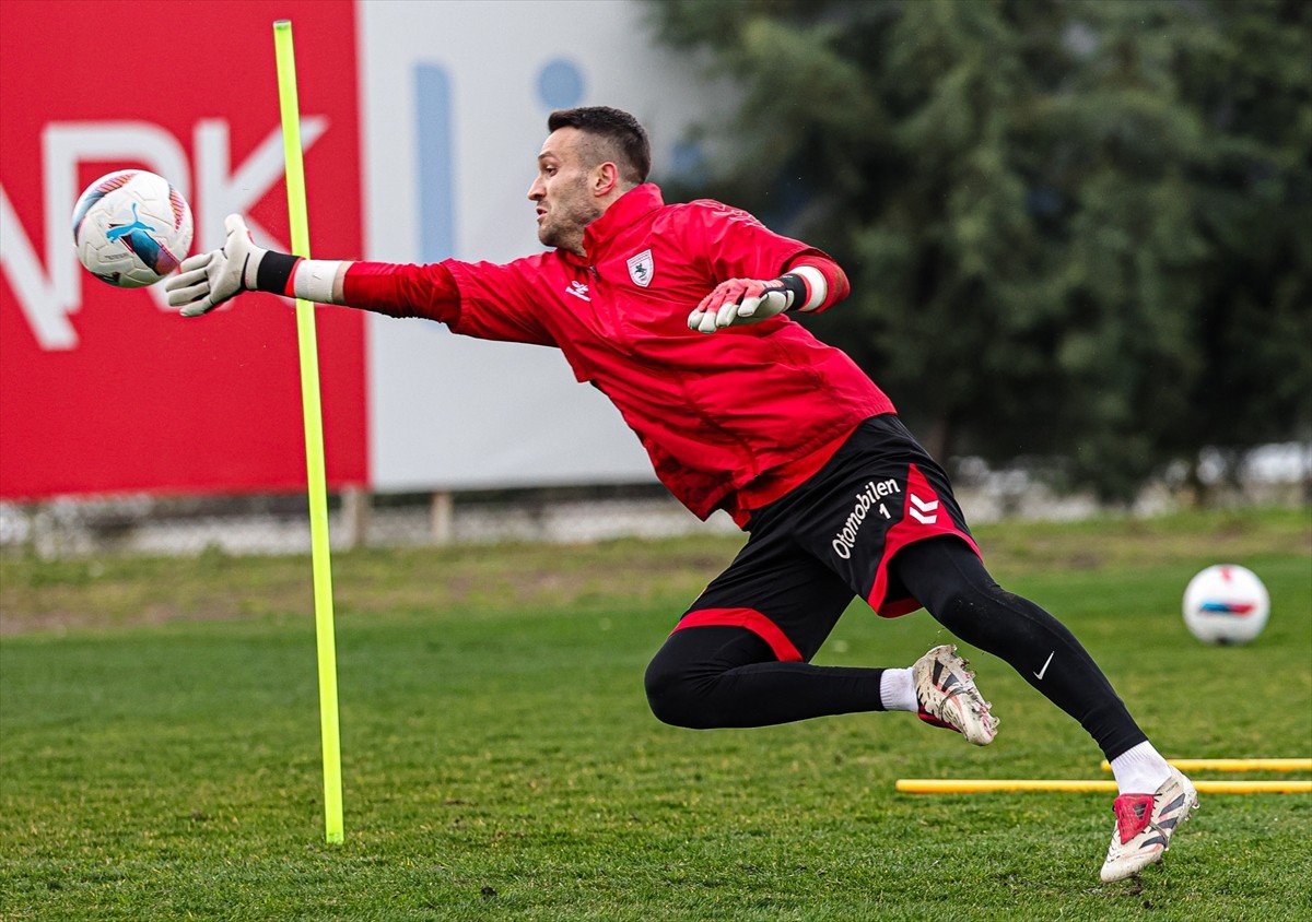  Reeder Samsunspor, Trendyol Süper Lig'in 23. haftasında Atakaş Hatayspor ile 7 Şubat Cuma günü...