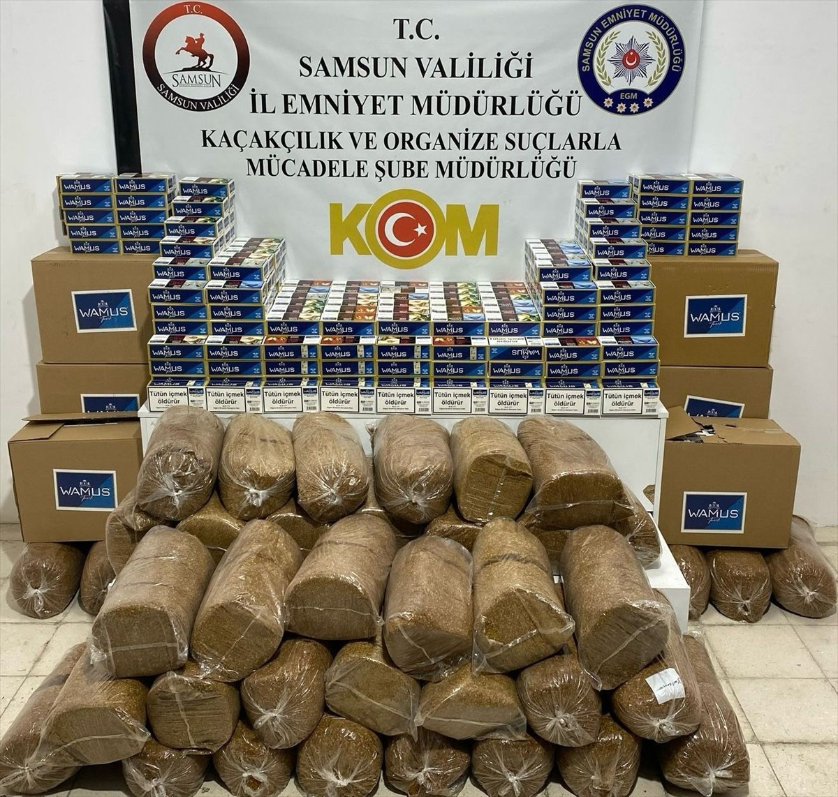 Samsun'un İlkadım ilçesinde düzenlenen kaçakçılık operasyonunda 5 şüpheli gözaltına alındı....