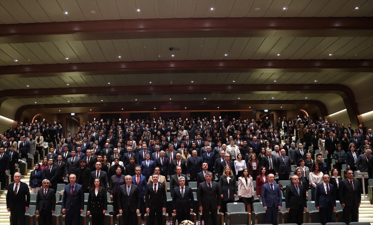 Sermaye Piyasası Kurulu (SPK) tarafından, Yargıtay binasında "Hukuk Perspektifinde Ekonomi...
